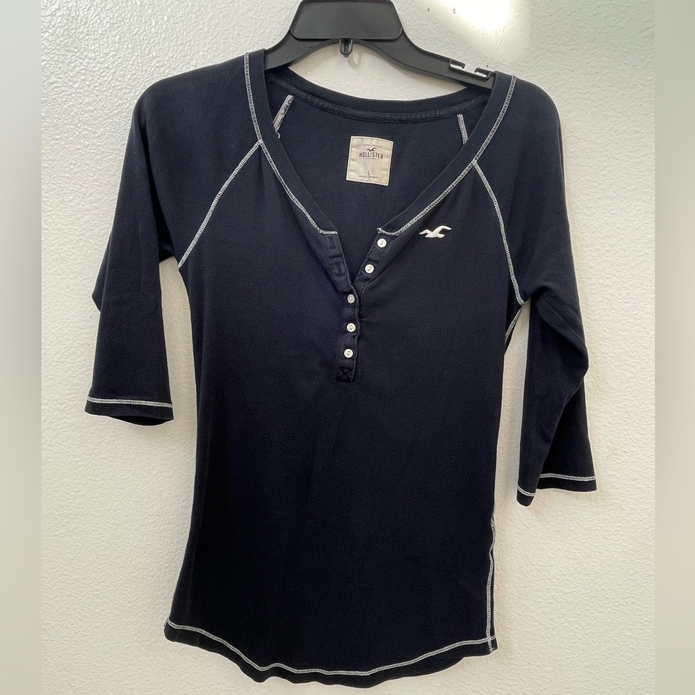 COPY - Women’s, Hollister, navy, large, button Henley, 3/4 sleeve. Excellent co…